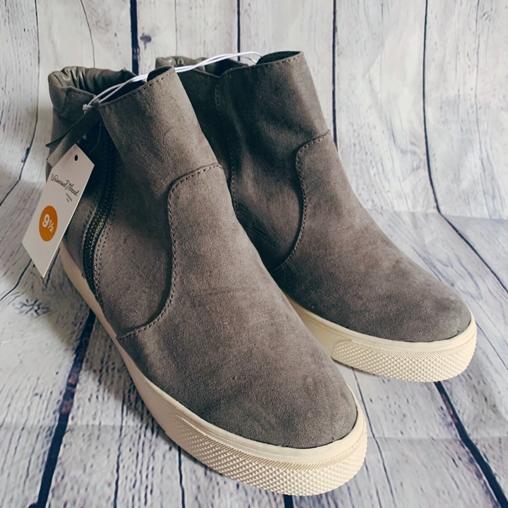 NWT Women’s Shoes